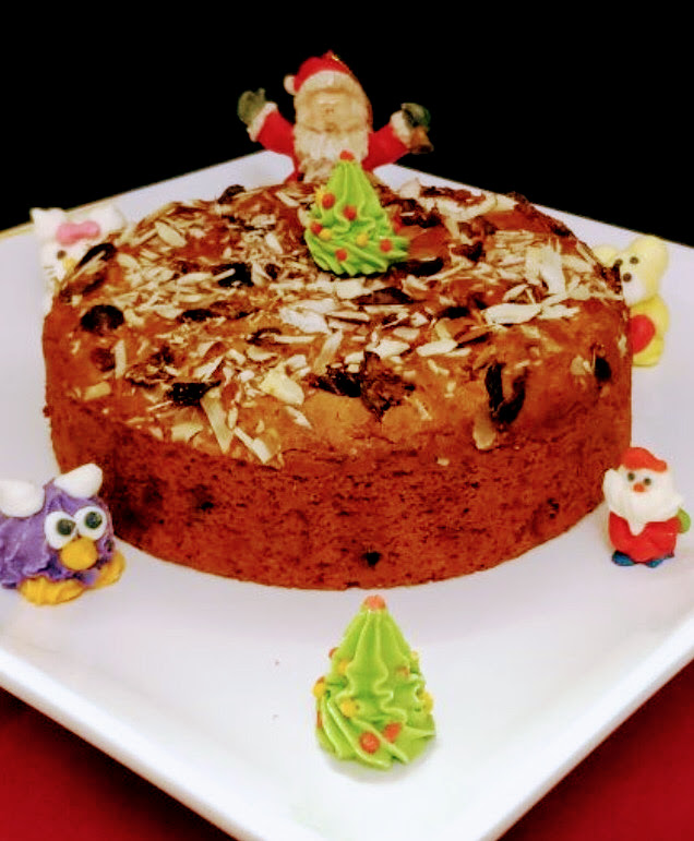 Eggless Christmas cake
