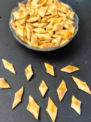 Baked Cheese Crackers With Wheat Flour