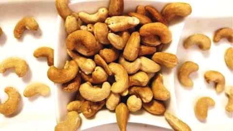 How To Make Roasted Cashews in Microwave